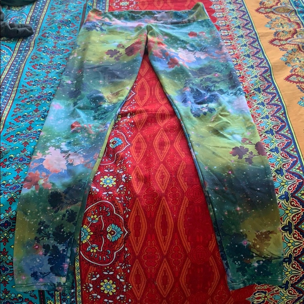 Gorgeous flower stars nebula onzie Leggings
